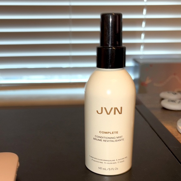 JVN Complete Conditioning Mist in Cream - Picture 1 of 10